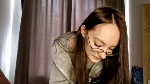 Snapshot of stellafalt chatting on 09-10-25, 07:19 Stella online show from 09-10-25, 07:19
