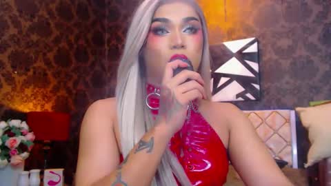 Snapshot of stellagrayts chatting on 12-13-24, 01:22 CALL ME STELLA online show from 12-13-24, 01:22