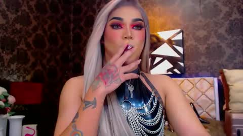 Snapshot of stellagrayts chatting on 01-17-25, 09:49 CALL ME STELLA online show from 01-17-25, 09:49