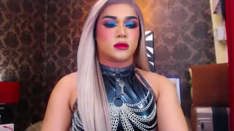 Snapshot of stellagrayts chatting on 02-11-25, 01:09 CALL ME STELLA online show from 02-11-25, 01:09