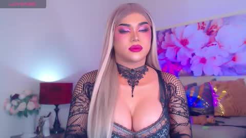 CALL ME STELLA online show from 09-30-25, 06:02