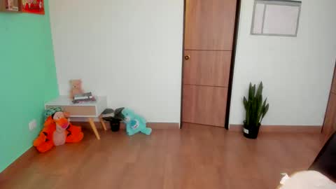 sara  instagram sariishalove online show from 10-05-25, 12:03