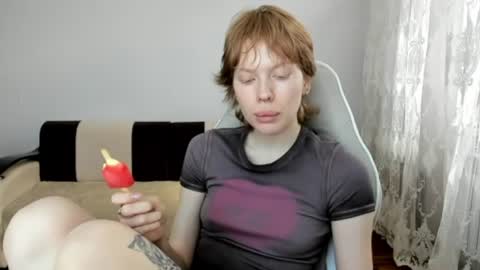 S T E L L A online show from 06-18-26, 11:47