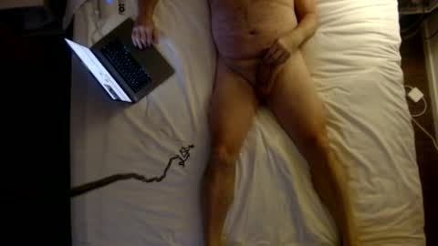 Snapshot of stensurfarn chatting on 03-11-25, 09:26 stensurfarn online show from 03-11-25, 09:26