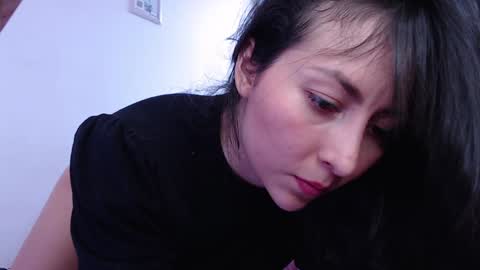 Snapshot of step_daughter_ chatting on 01-10-25, 10:46 MIA online show from 01-10-25, 10:46