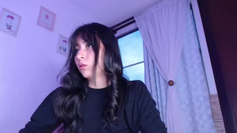 Snapshot of step_daughter_ chatting on 03-06-25, 11:20 MIA online show from 03-06-25, 11:20