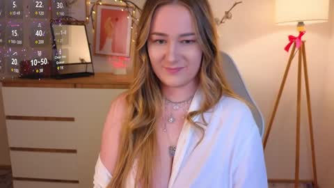 Snapshot of steph_sweet chatting on 01-18-25, 02:02 Emma online show from 01-18-25, 02:02