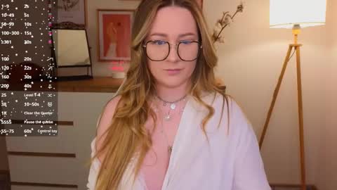 Snapshot of steph_sweet chatting on 03-02-25, 10:05 Emma online show from 03-02-25, 10:05