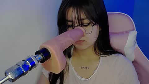 Emma online show from 02-17-25, 03:58