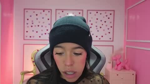 Stephania online show from 09-18-25, 11:34