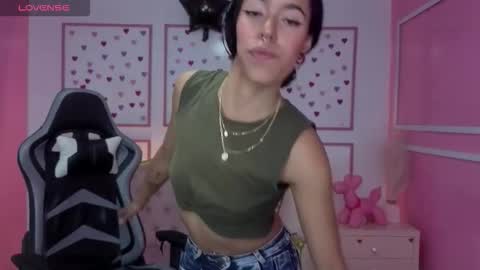 Stephania online show from 12-03-25, 12:47