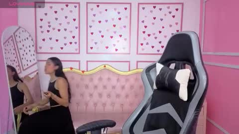 Stephania online show from 02-13-26, 12:23