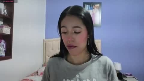 Stephania online show from 05-04-26, 03:41