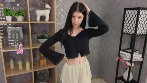 Snapshot of stephaniaharpool chatting on 04-30-26, 01:45 Amelia online show from 04-30-26, 01:45