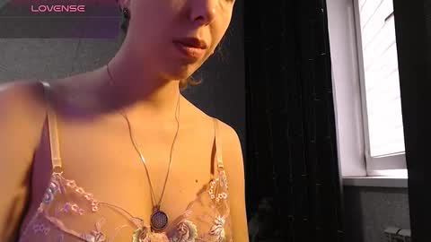 Snapshot of stephaniekiss chatting on 03-24-26, 08:08 Stephanie online show from 03-24-26, 08:08