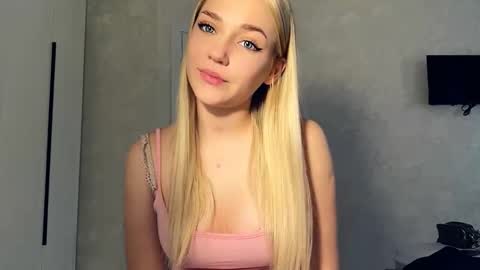 Steph online show from 03-25-26, 01:50