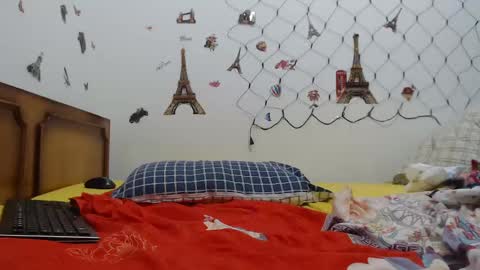 Snapshot of stephaniewild chatting on 01-11-25, 06:44 Stephanie online show from 01-11-25, 06:44