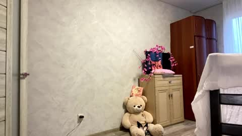 Stephani online show from 05-07-26, 03:17