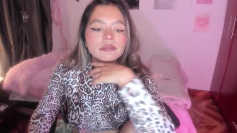 Stephanie  online show from 01-17-26, 01:10