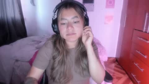 Snapshot of stephanifox chatting on 02-22-26, 10:30 Stephanie online show from 02-22-26, 10:30