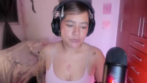 Snapshot of stephanifox chatting on 03-08-26, 02:04 Stephanie online show from 03-08-26, 02:04