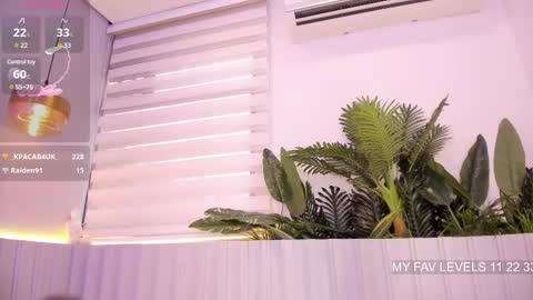 Snapshot of stephany__monroe chatting on 02-13-25, 04:39 Stephany online show from 02-13-25, 04:39