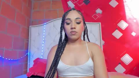 Snapshot of stephany_doll_ chatting on 11-02-25, 01:35 Anny online show from 11-02-25, 01:35