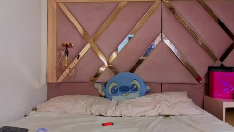 Snapshot of stephany_grand chatting on 04-23-26, 07:27 stephany_grand online show from 04-23-26, 07:27