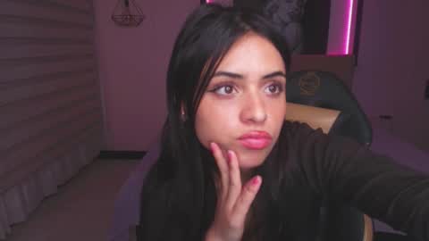 stephany_rodriguez_ online show from 03-06-25, 04:17