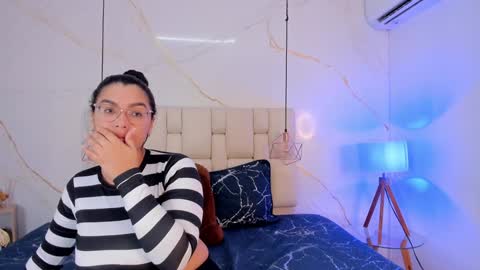 Snapshot of stephanysc chatting on 12-17-24, 09:49 Stefanny online show from 12-17-24, 09:49