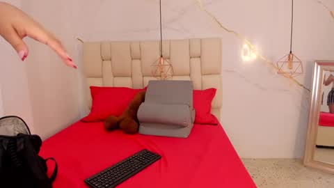 Snapshot of stephanysc chatting on 01-21-25, 09:46 Stefanny online show from 01-21-25, 09:46