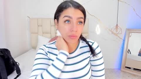 Snapshot of stephanysc chatting on 01-27-25, 09:55 Stefanny online show from 01-27-25, 09:55