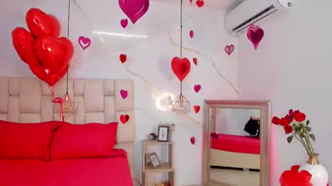 Snapshot of stephanysc chatting on 02-14-25, 10:36 Stefanny online show from 02-14-25, 10:36