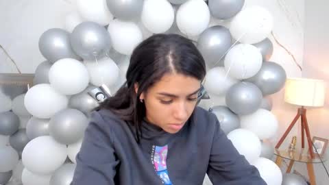 Snapshot of stephanysc chatting on 10-10-25, 11:48 Stefanny online show from 10-10-25, 11:48