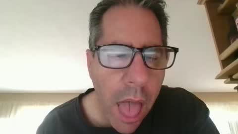 Snapshot of stephenhal9 chatting on 10-23-25, 03:44 stephenhal9 online show from 10-23-25, 03:44