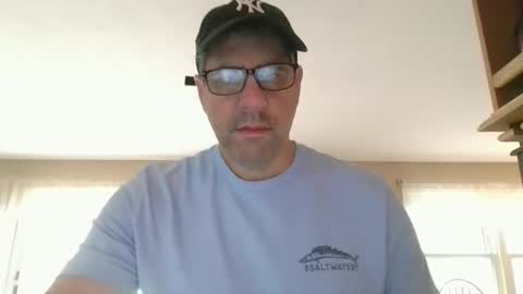 Snapshot of stephenhal9 chatting on 10-24-25, 04:25 stephenhal9 online show from 10-24-25, 04:25