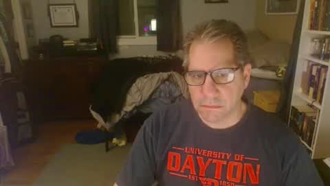 Snapshot of stephenhal9 chatting on 04-09-26, 03:28 stephenhal9 online show from 04-09-26, 03:28