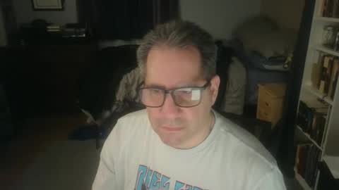 Snapshot of stephenhal9 chatting on 04-10-26, 04:17 stephenhal9 online show from 04-10-26, 04:17