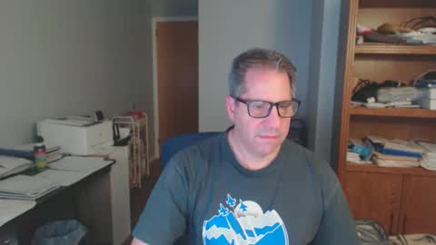 Snapshot of stephenhal9 chatting on 04-15-26, 04:52 stephenhal9 online show from 04-15-26, 04:52