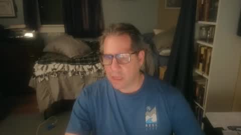 Snapshot of stephenhal9 chatting on 04-29-26, 03:43 stephenhal9 online show from 04-29-26, 03:43