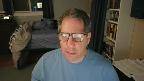Snapshot of stephenhal9 chatting on 05-04-26, 03:02 stephenhal9 online show from 05-04-26, 03:02