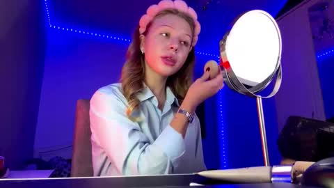 Snapshot of stepheniesemans chatting on 02-15-26, 03:09 Stef online show from 02-15-26, 03:09