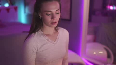 stephie0404 online show from 12-12-24, 10:20