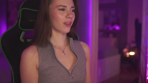 stephie0404 online show from 12-22-24, 08:58