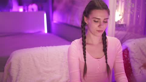 stephie0404 online show from 01-20-25, 10:59