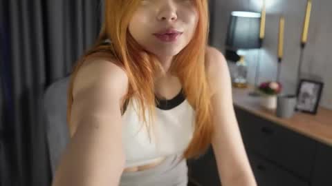 Molly online show from 05-25-26, 01:17
