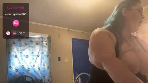 Snapshot of stephsexpress chatting on 11-16-25, 02:55 stephsexpress online show from 11-16-25, 02:55