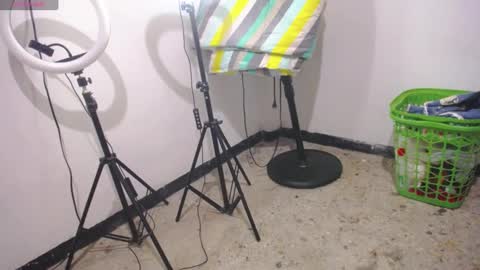 Angie mature online show from 01-09-25, 02:01