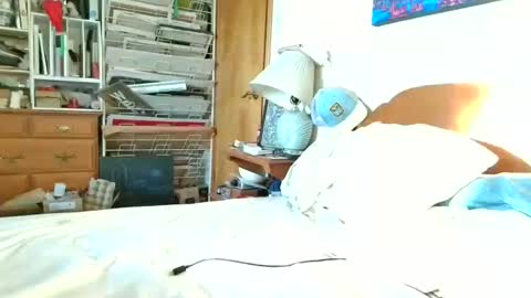 Ian23602 online show from 06-23-26, 10:57