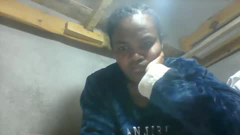 sterina0102 online show from 06-10-26, 07:07